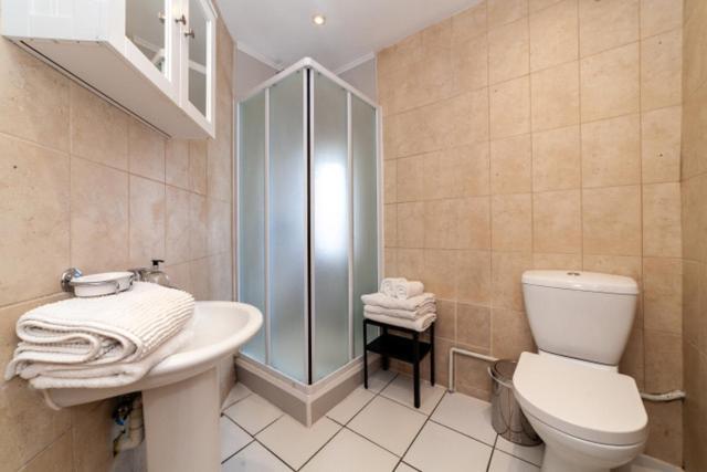 Hub Townhouse Apartment Londra Exterior foto